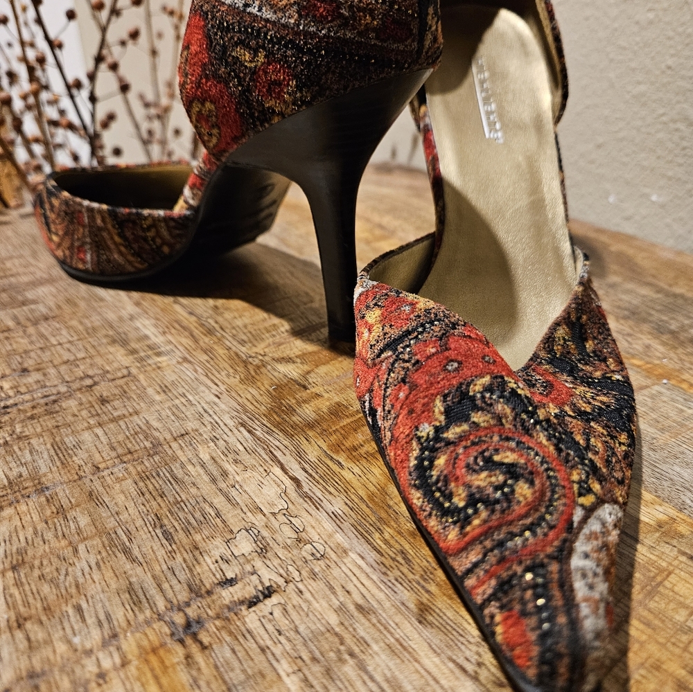 Highlights Fall dress heels Size 8